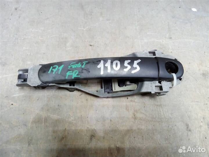 Ручка двери задней наружная правая от Skoda Fabia