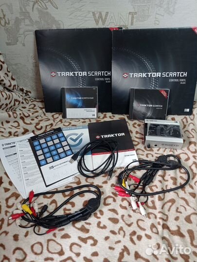 Контроллер native instruments audio 4 dj