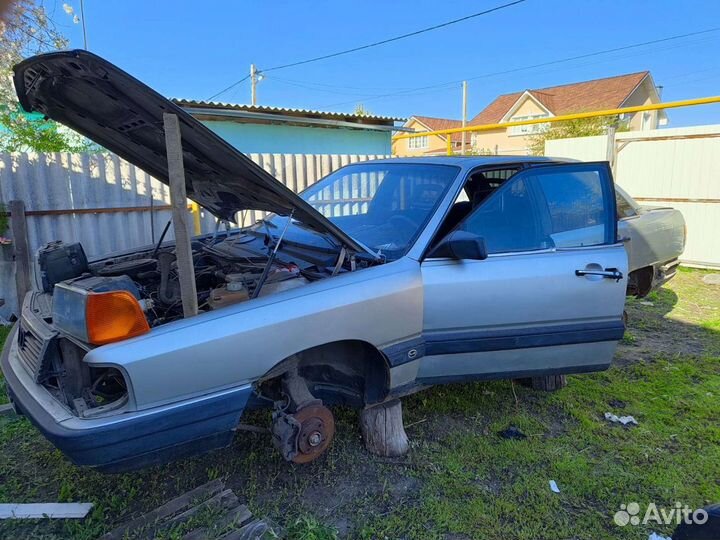 Запчасти на audi 100 c3