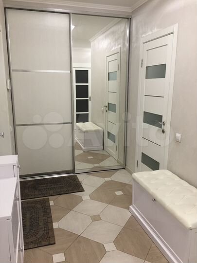 3-к. квартира, 107 м², 8/17 эт.