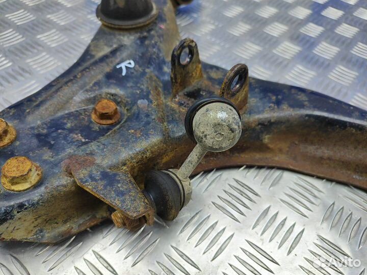 Рычаг передний нижний правый Mitsubishi Pajero