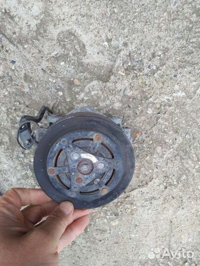 Компрессор кондиционера Toyota Hilux 2014 2.5 D