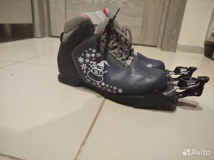 Лыжные ботинки 34