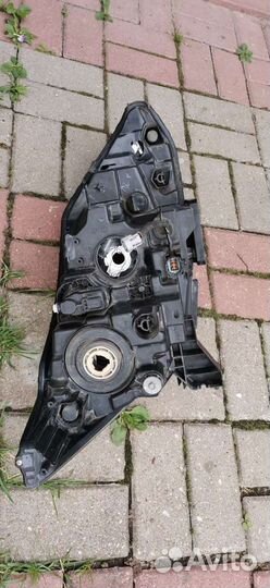 Левая фара Nissan Qashqai J11