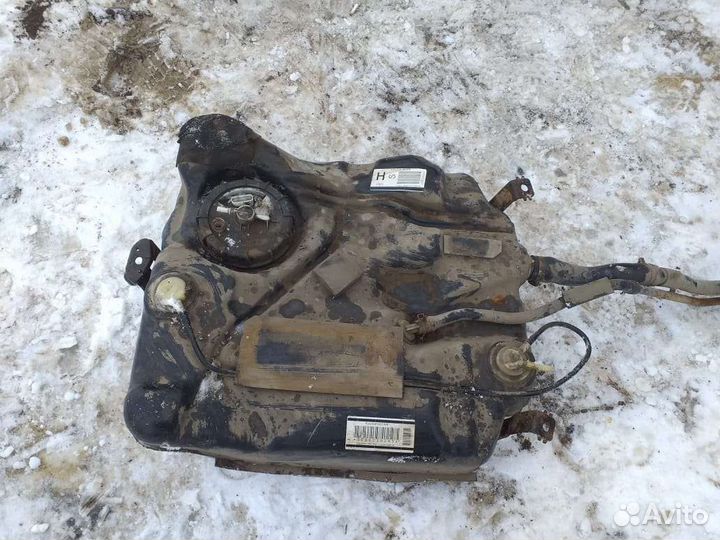 Топливный насос Мазда 3 вк 1.6 МКПП хэчбек