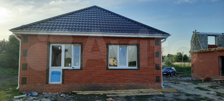 Дом 99 м² на участке 5 сот.