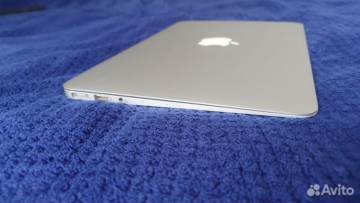 Apple MacBook Air 11