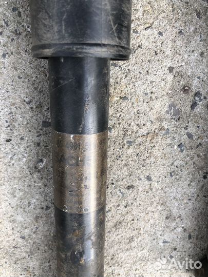 Задние амортизаторы BMW 3-series E46