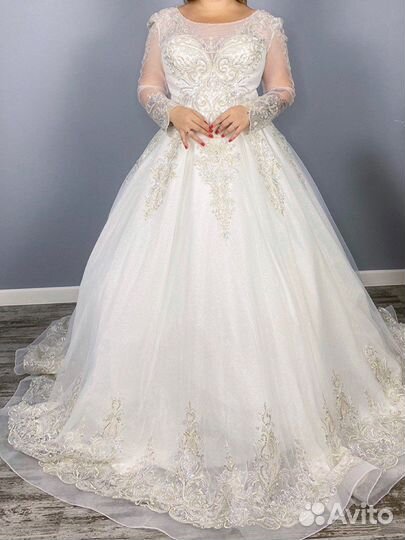 Свадебное платье