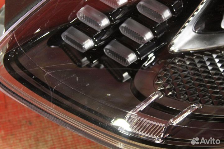 Фара левая Kia Sportage