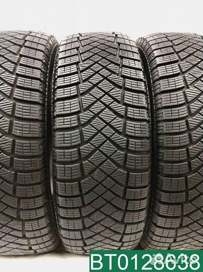 Pirelli Ice Zero FR 215/65 R16 102T