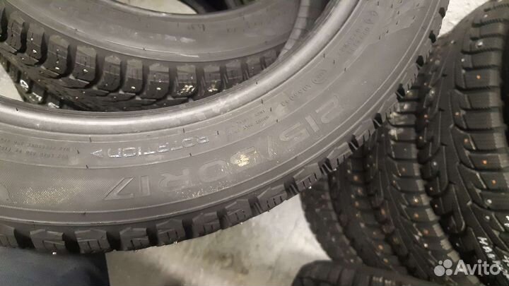 Nokian Tyres Hakkapeliitta 9 215/50 R17