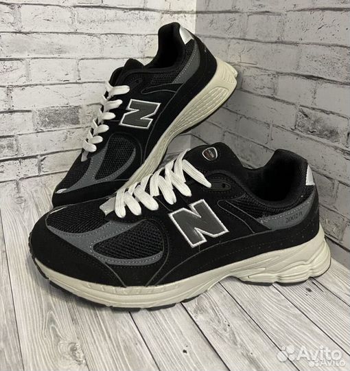 New balance 2002r