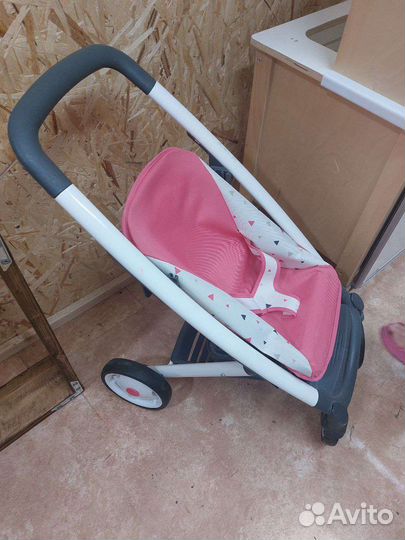Коляска кукольная