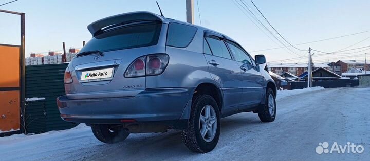 Toyota Harrier 2.4 AT, 2000, 300 000 км