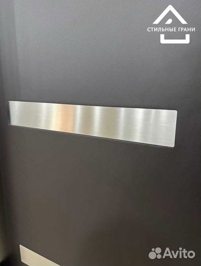 Дверь входная в дом и квартиру со стеклом