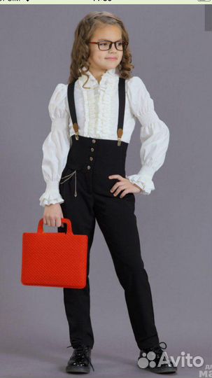 Школьная блузка фирмы Маленькая Леди. Новая