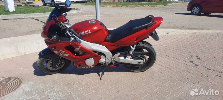 Yamaha yzf600r thundercat