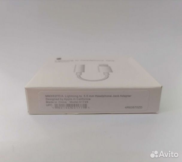 Переходник Apple lightning to Headphone Jack