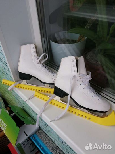 Коньки женские 36 р