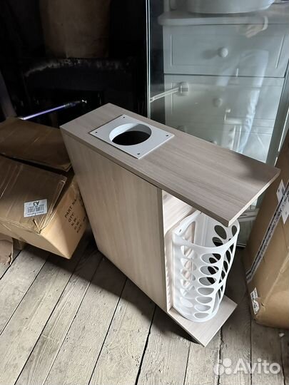 Диспенсер для бахил