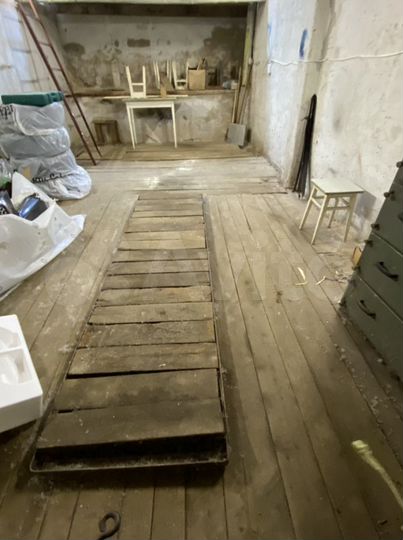 Гараж, > 30 м²