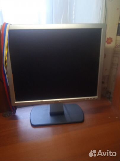 Монитор Dell