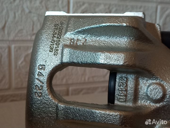 Суппорт тормозной передний правый BMW E36