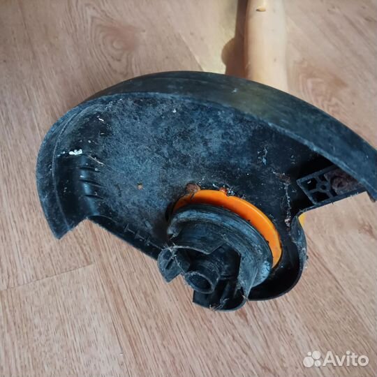 Газонокосилка электрическая