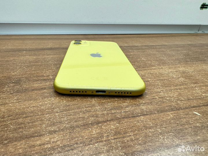 iPhone 11, 64 ГБ