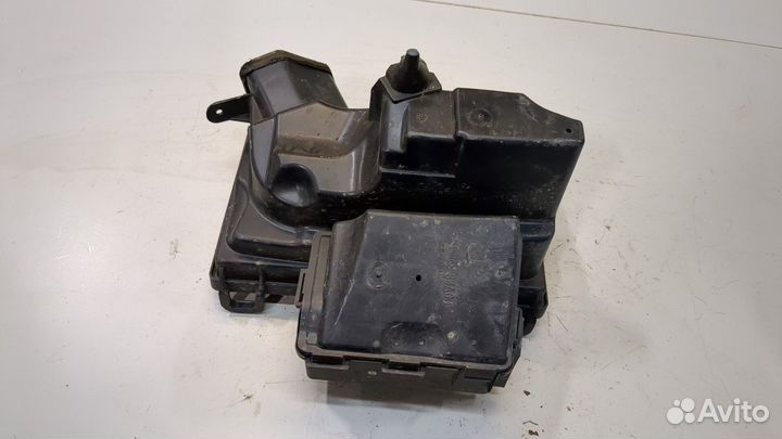 Корпус воздушного фильтра Nissan Pathfinder, 2013