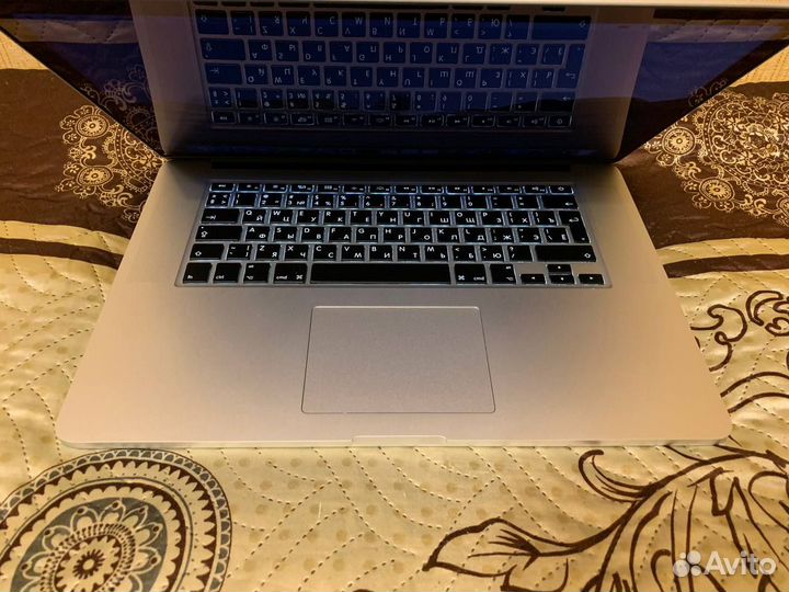 Macbook Pro 15 2015 16/512 Идеальный