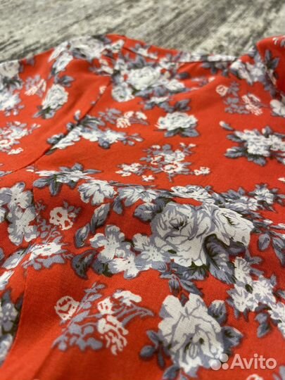 Новая яркая блузка VTM с этикеткой