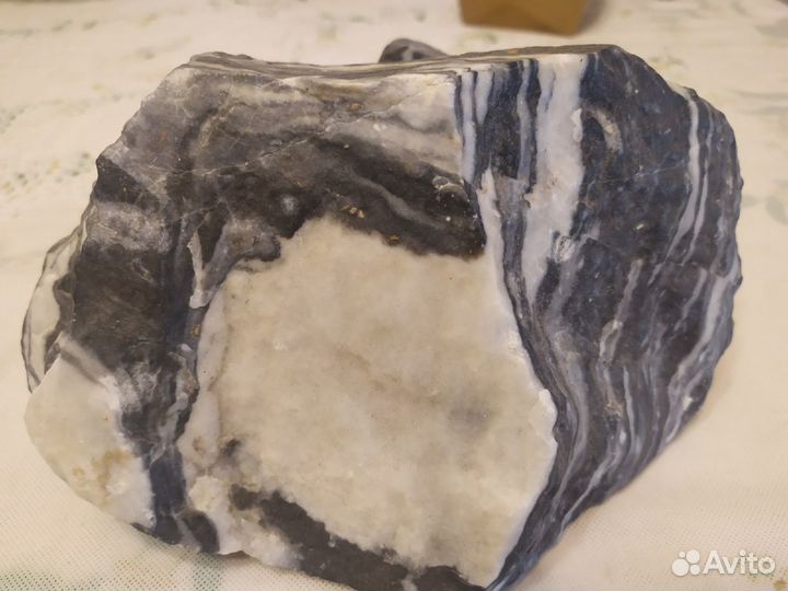 Аквариум натуральный камень gloxy «Зебра»