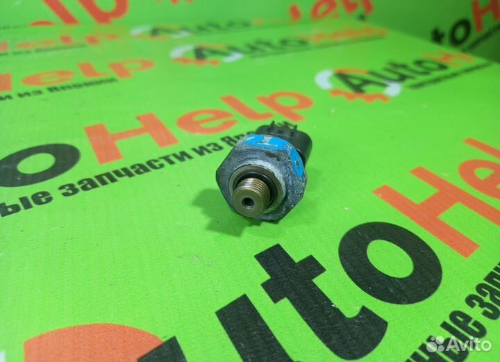 Датчик кондиционера toyota avensis AZT250