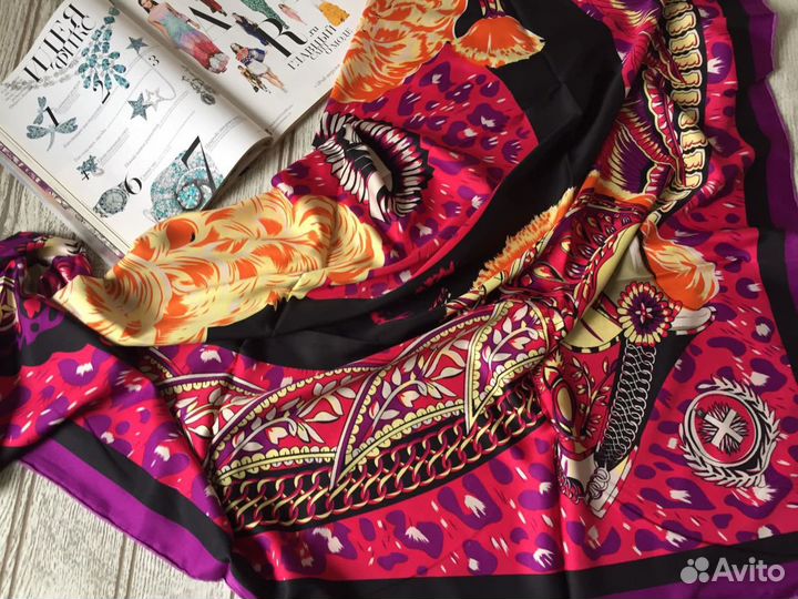 Платок Hermes шёлк, Ручная обработка шва