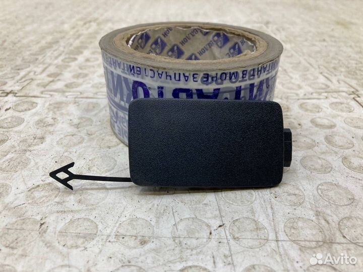 Заглушка буксировочного крюка задняя правая Audi