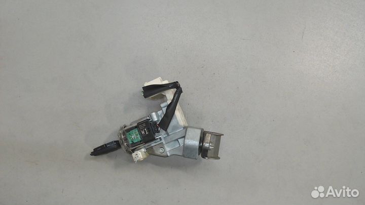 Замок зажигания Toyota RAV 4