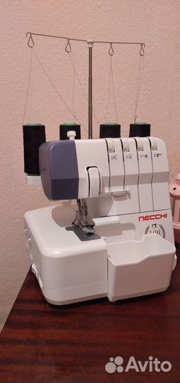 Продаю оверлок