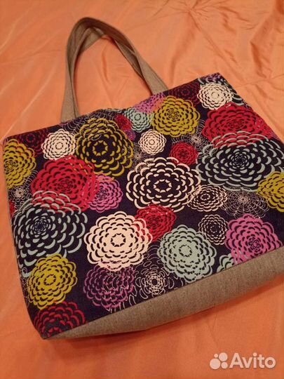 Cумка новая (на замке + подклад)