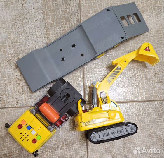 Игрушки машины пакетом