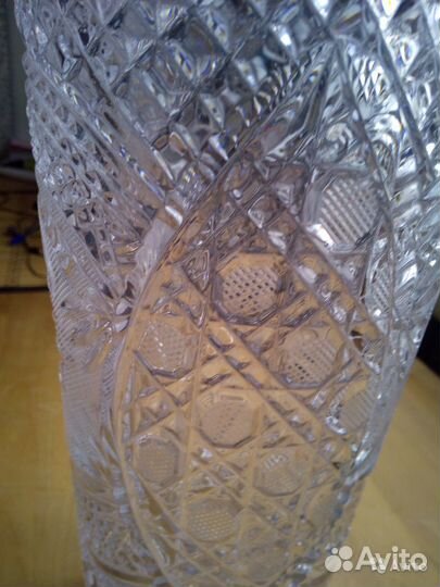 Хрустальные салатники, ваза и стеклянная посуда