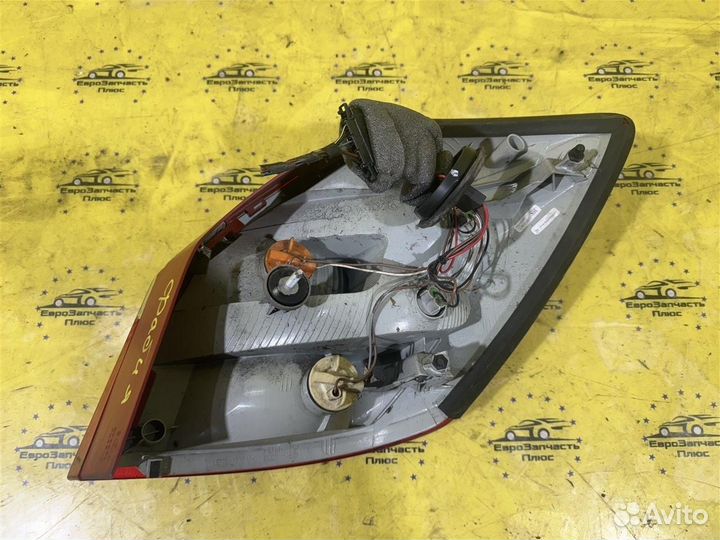 Фонарь задний левый Skoda Fabia