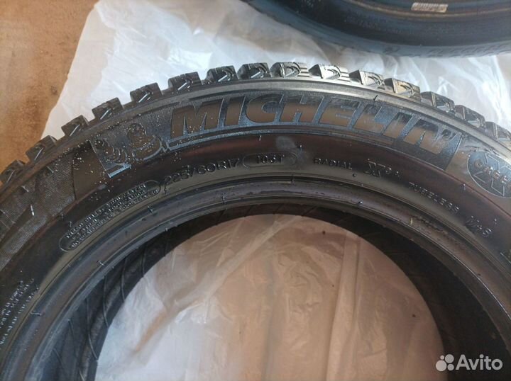 Michelin Latitude X-Ice North 225/60 R17