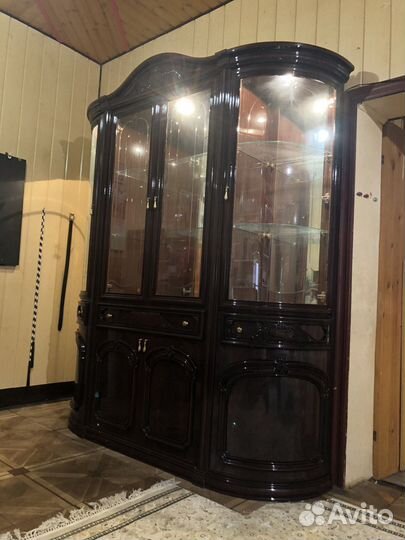 Буфет, витрина