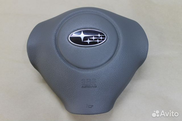 Рулевая накладка на Subaru Impreza (серый)