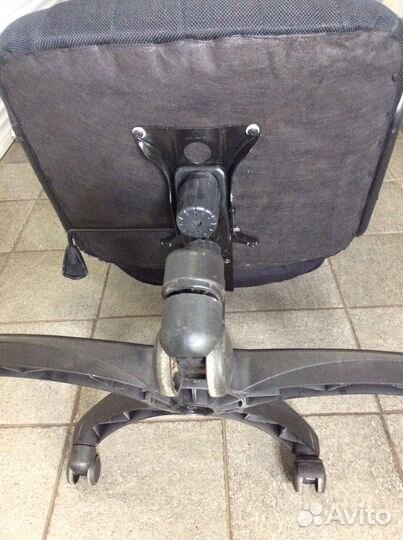 Компьютерное кресло