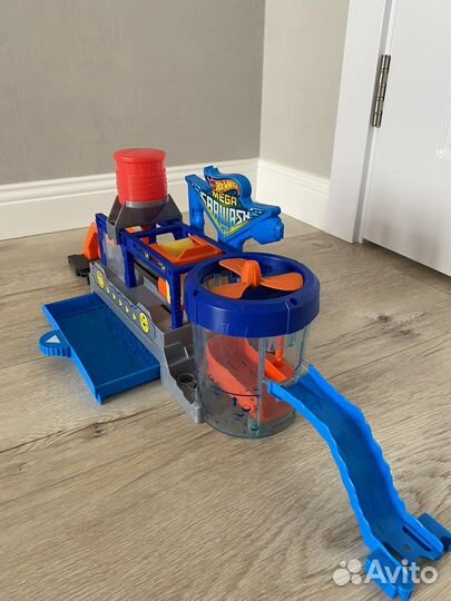 Трек хот вилс автомойка