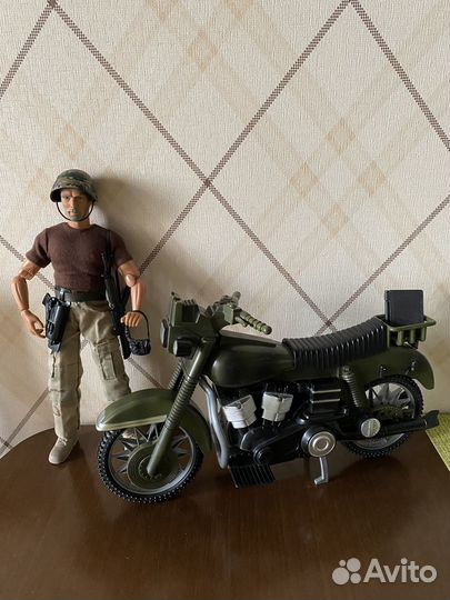 Игрушка солдат коллекционный