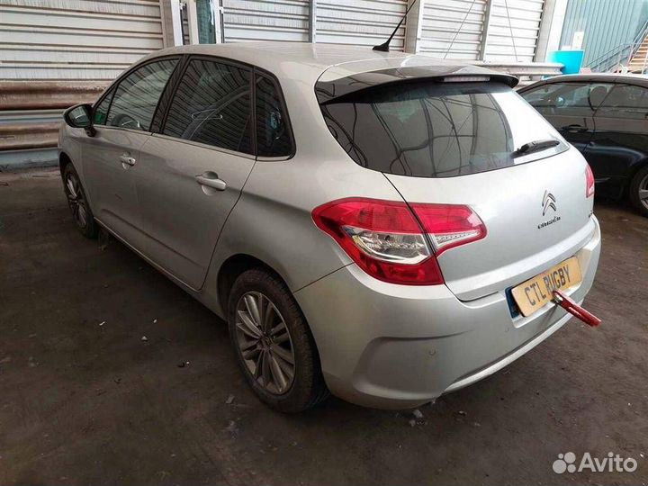 Разбираю Citroen C4 B7